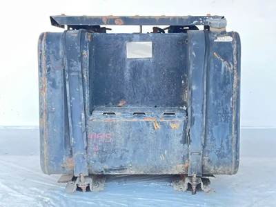 Freightliner FC80 Left Fuel Tank for a 2007 Freightliner FC80 Cargo