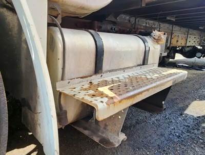 Freightliner M2 106 Left Fuel Tank
