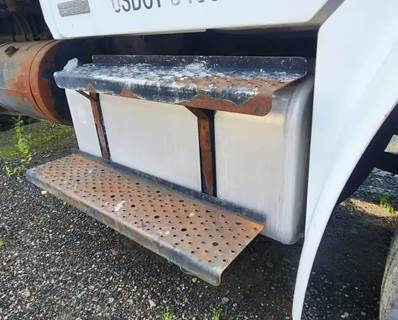 Freightliner M2 106 Right Fuel Tank