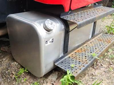 Freightliner M2 106 Right Fuel Tank