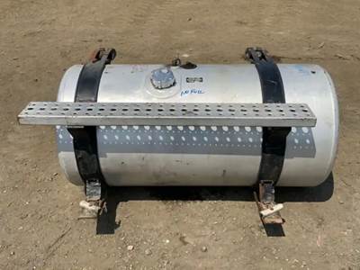 Freightliner M2 112 Left Fuel Tank for a 2014 Freightliner M2 112 Medium Duty