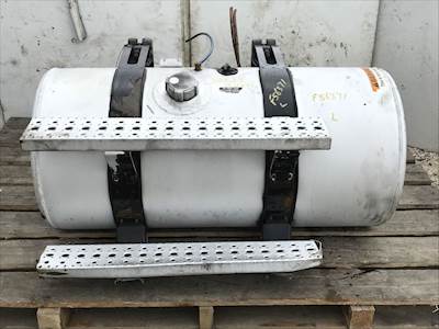 Freightliner ST120 Left Fuel Tank