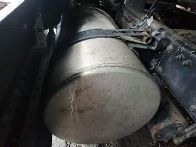 Freightliner ST120 Left Fuel Tank