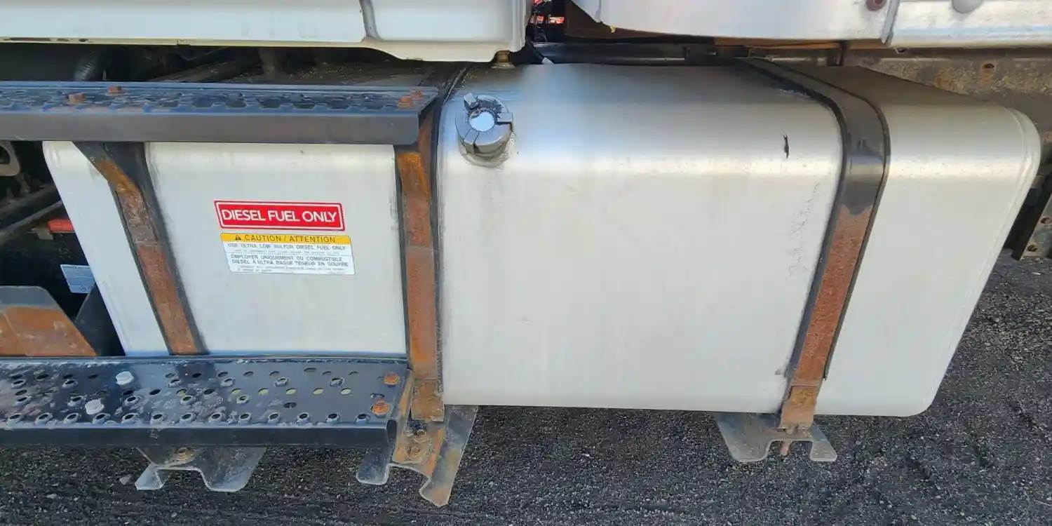 2017 Hino 268 Left Fuel Tank For Sale Elkton, MD P38306