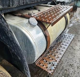 International 4400 Left Fuel Tank