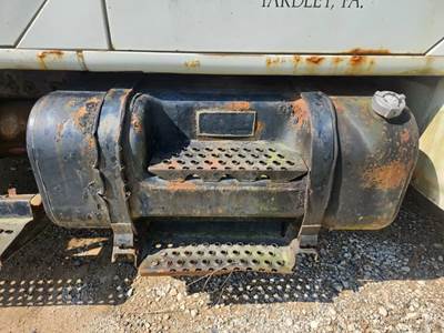 International 4700 Right Fuel Tank