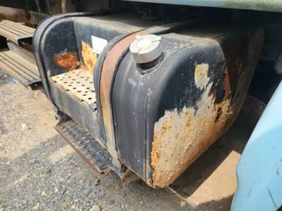 International 4900 Right Fuel Tank