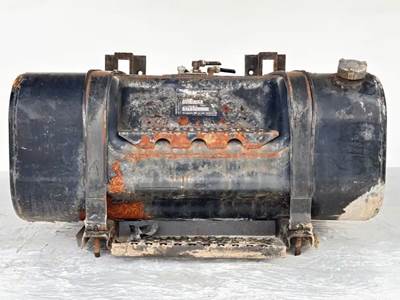 International 4900 Right Fuel Tank
