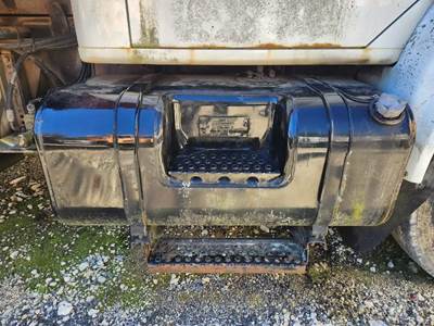 International 4900 Right Fuel Tank