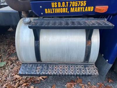 International 8600 Right Fuel Tank