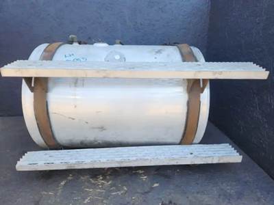 International 9200 Left Fuel Tank