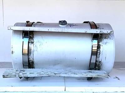 International 9200 Left Fuel Tank