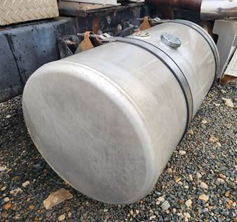 International 9900i Right Fuel Tank