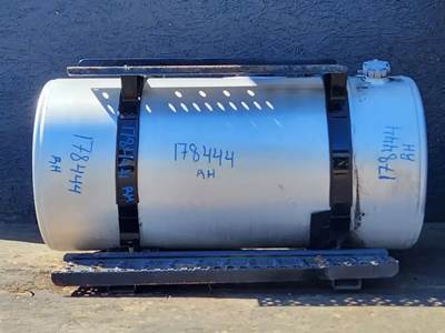 International DuraStar 4300 Right Fuel Tank
