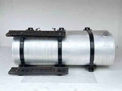 International DuraStar 4300 Left Fuel Tank