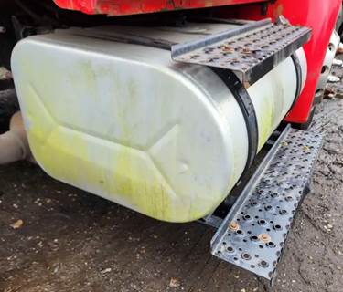 International DuraStar 4300 Right Fuel Tank