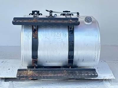 International DuraStar 4300 Left Fuel Tank