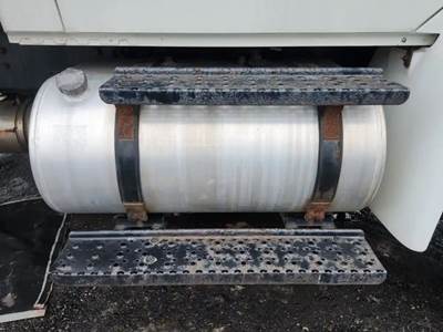 International DuraStar 4300 Right Fuel Tank