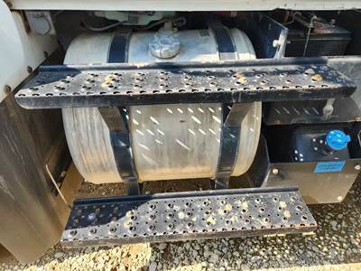 International HV507 Left Fuel Tank