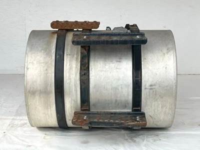 International LT625 Left Fuel Tank