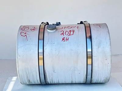 International LT625 Right Fuel Tank