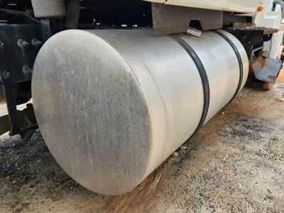 International LT625 Right Fuel Tank