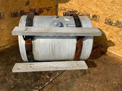 International Paystar 5600i Left Fuel Tank for a 2003 International 5600I