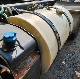 International RH613 Left Fuel Tank