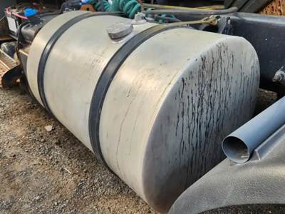 International RH613 Left Fuel Tank