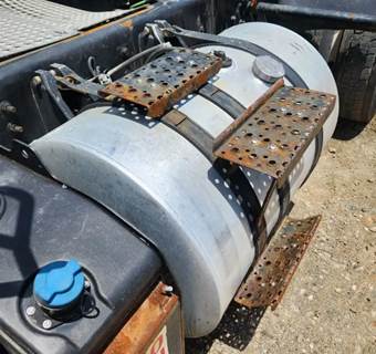 International RH613 Left Fuel Tank