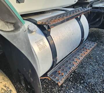 International WorkStar 7400 Left Fuel Tank
