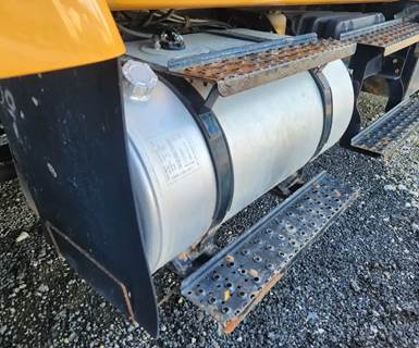 International WorkStar 7500 Left Fuel Tank