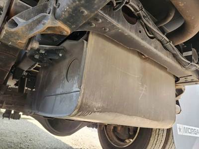 Isuzu NRR Fuel Tank