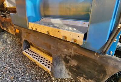 Kenworth T600 Right Fuel Tank