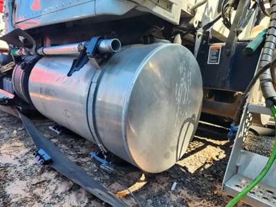 Kenworth T680 Left Fuel Tank