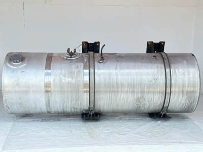 Kenworth T680 Right Fuel Tank