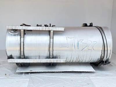 Kenworth T680 Left Fuel Tank