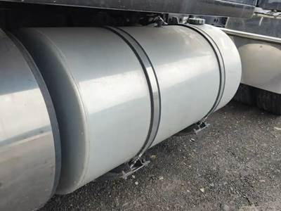 Kenworth T680 Left Fuel Tank