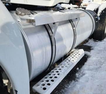 Kenworth T680 Left Fuel Tank