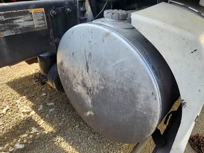 Kenworth T680 Right Fuel Tank