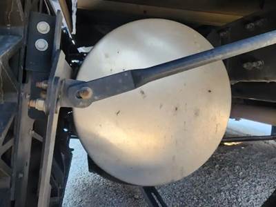 Kenworth T680 Left Fuel Tank