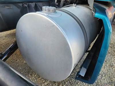 Kenworth T680 Right Fuel Tank