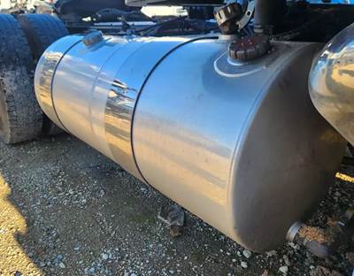 Kenworth T680 Right Fuel Tank