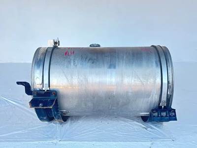 Kenworth T680 Right Fuel Tank