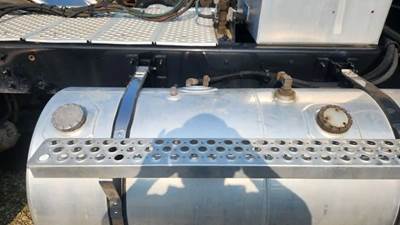 Kenworth W900 Right Fuel Tank