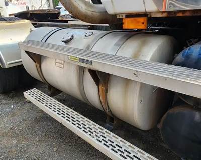 Mack CH613 Right Fuel Tank