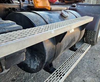Mack CH613 Left Fuel Tank
