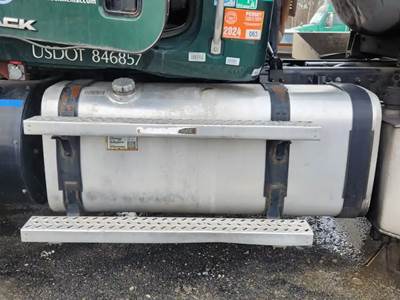 Mack Granite GU713 Left Fuel Tank for a 2016 Mack GU713