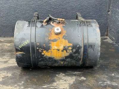Mack MR688S Right Fuel Tank