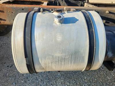 Mack MR690S Right Fuel Tank